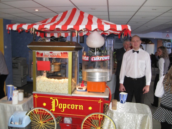 Wynajem stanowisk z Popcornem i Watą Cukrowa